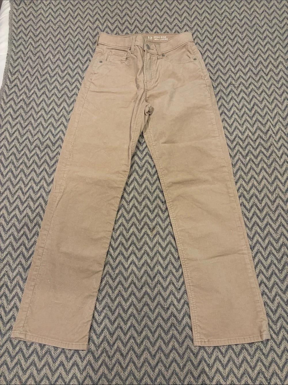 GAP High-Rise '90s Loose Corduroy Pants in Taupe